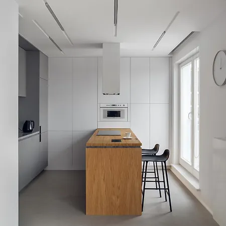 Zygmunta Augusta W Centrum Blisko Plazy By Renters Apartment *